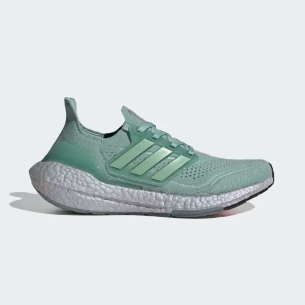 ADIDAS Ultraboost 21 Women’s Sneaker